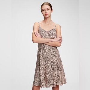 Gap Fit & Flare Cami Print Dress in Heart Leopard Print - Size 10